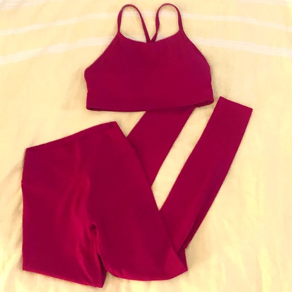 stori Other - Hot pink Stori Sports bra and leggings set 💗💋